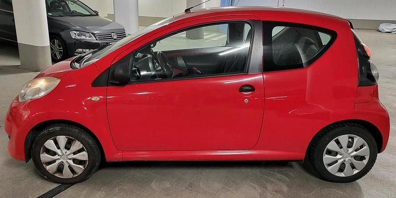 Gebraucht Citroën C1 60 PS (44 kW) 2009 Rot Kleinwagen