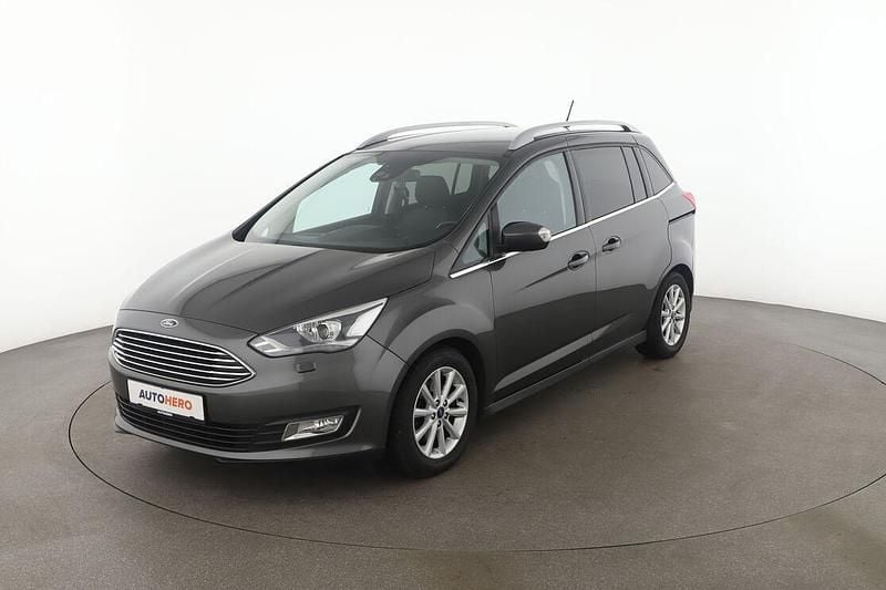 Grau Gebraucht 2018 Ford Grand C-Max Titanium Van / Kleinbus | 12.910 € (Etwas zu teuer) - Bild 1/3