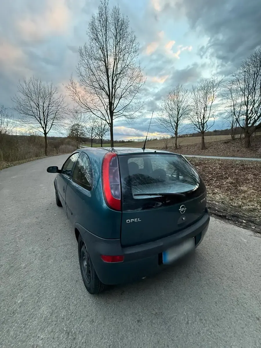 Gebraucht Opel Corsa 75 PS (55 kW) 2001 Blau Kleinwagen