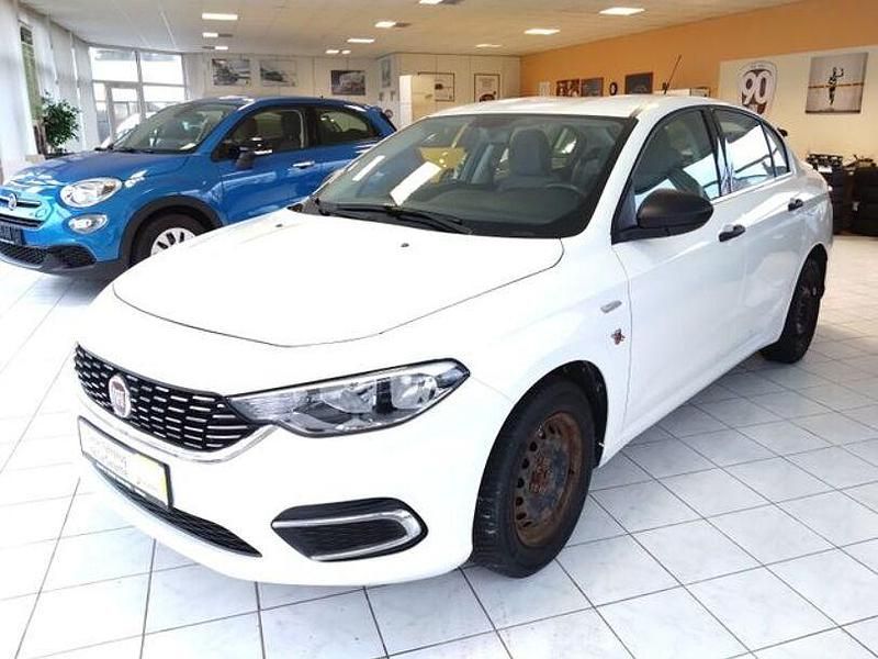 Weiß Gebraucht 2016 Fiat Tipo Pop Limousine | 7.450 € (Fairer Preis) - Bild 1/4