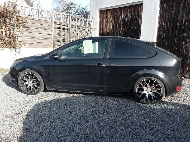 Gebraucht Ford Focus Sport 115 PS (84 kW) 2009 Schwarz Coupé