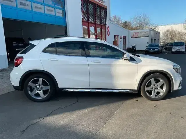 Gebraucht Mercedes GLA220 AMG 184 PS (135 kW) 2019 Andere SUV