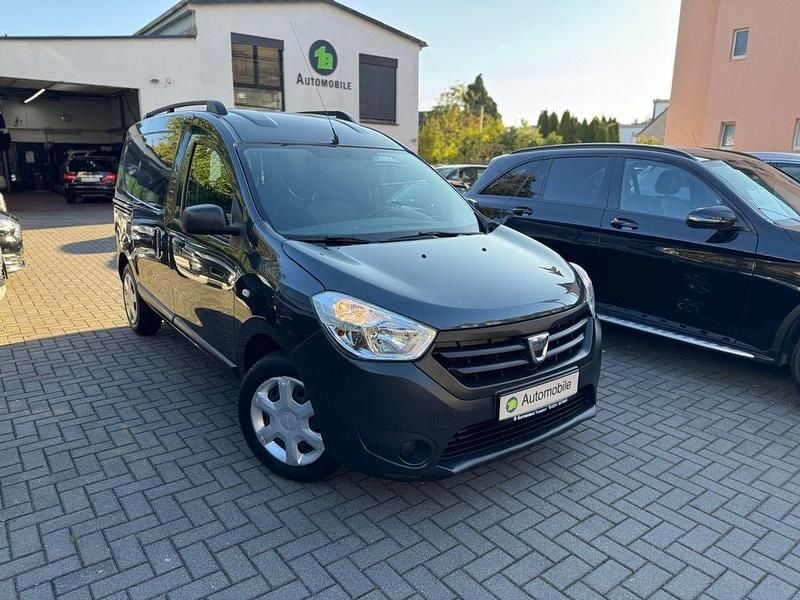 Grau Gebraucht 2016 Dacia Dokker Express Ambiance Van | 6.499 € (Superpreis) - Bild 1/4