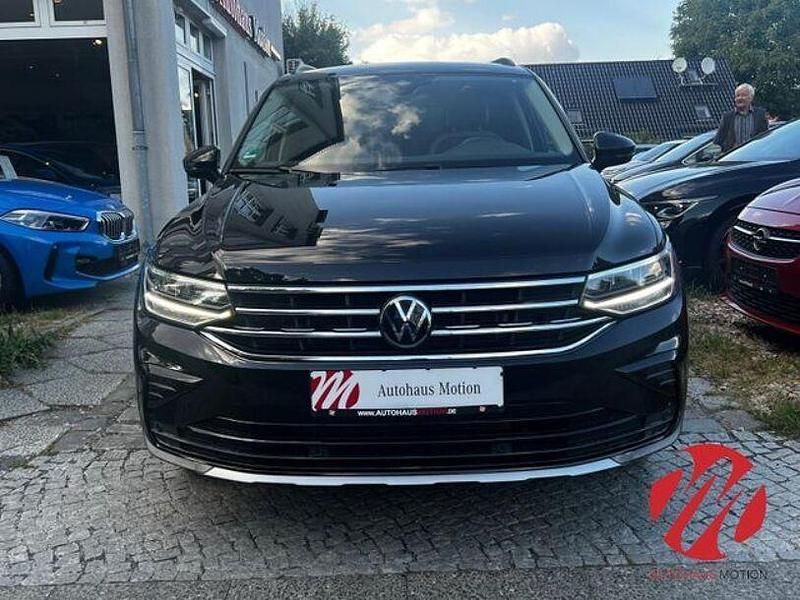Gebraucht VW Tiguan Sportline 200 PS (147 kW) 2022 Deep black perleffekt SUV