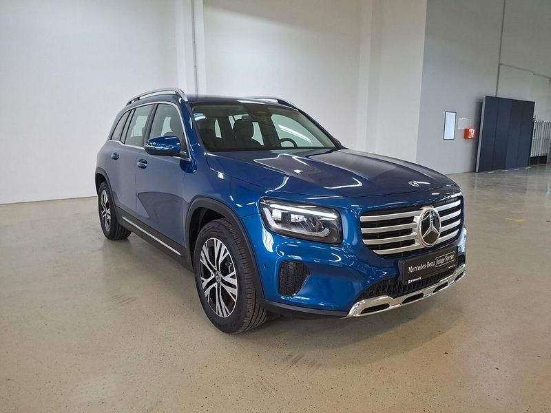 Gebraucht Mercedes GLB220 Progressive 190 PS (139 kW) 2024 Metalliclack spektralblau SUV