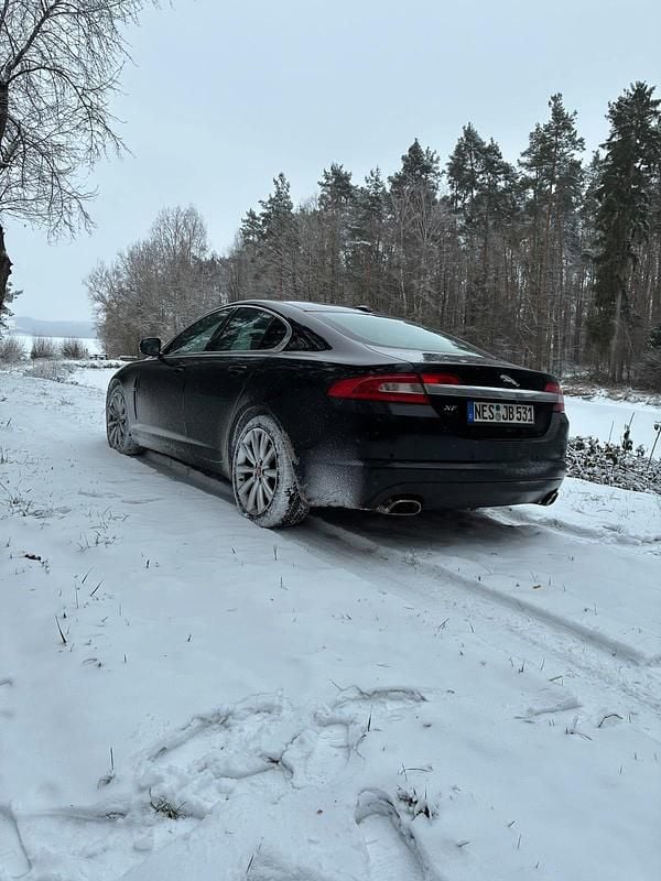 Gebraucht Jaguar XF 211 PS (155 kW) 2011 Schwarz Limousine