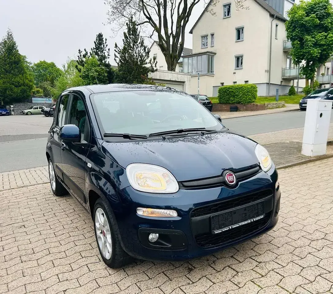 Usata Fiat Panda Lounge 69 CV (50 kW) 2016 Blu Utilitaria