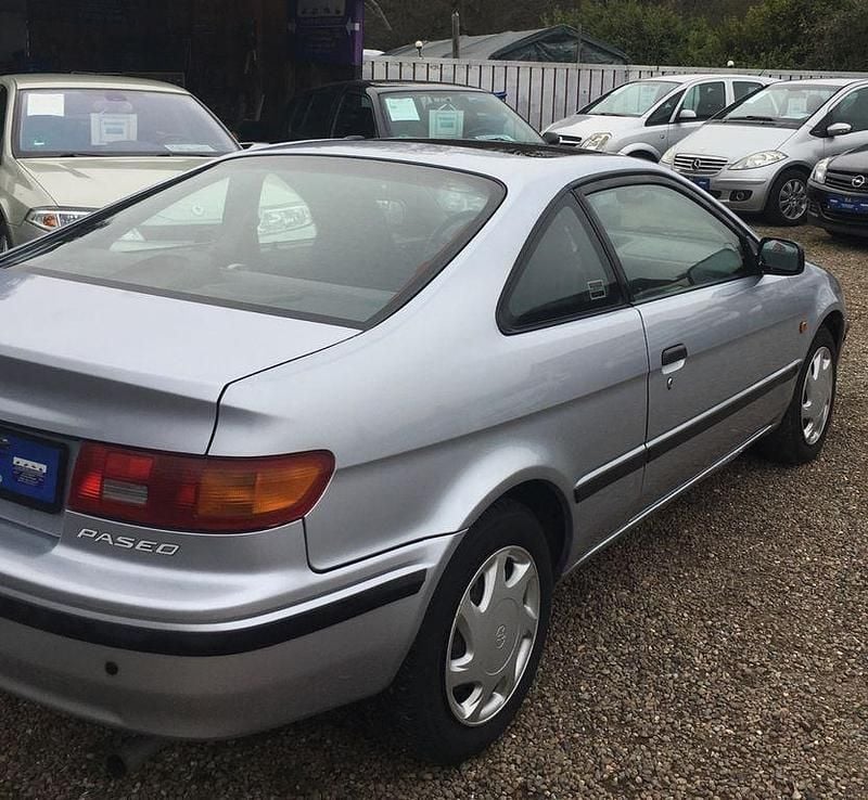 Gebraucht Toyota Paseo 90 PS (66 kW) 1996 Silber Coupé