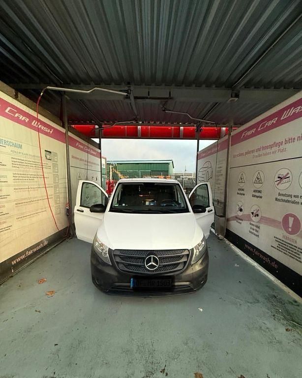 Weiß Gebraucht 2015 Mercedes Vito Van | 8.250 € (Superpreis) - Bild 1/4