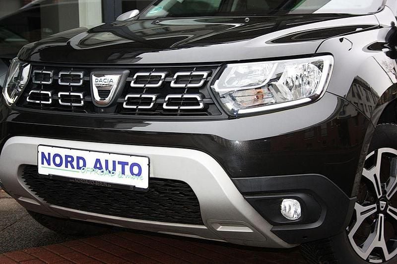 Gebraucht Dacia Duster 109 PS (80 kW) 2018 Schwarz SUV