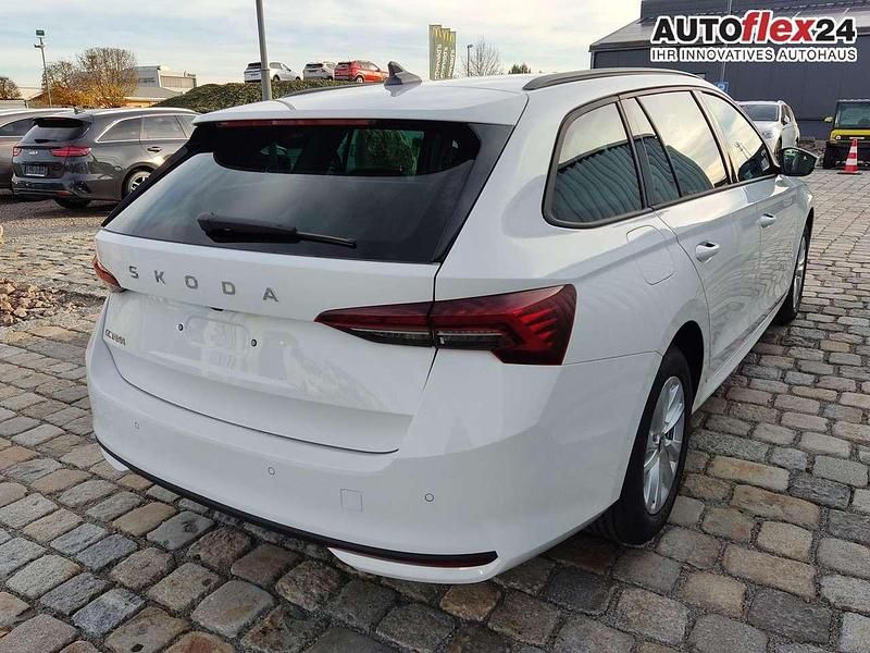 Neu Skoda Octavia Selection 150 PS (110 kW) 2026 Weiß Kombi
