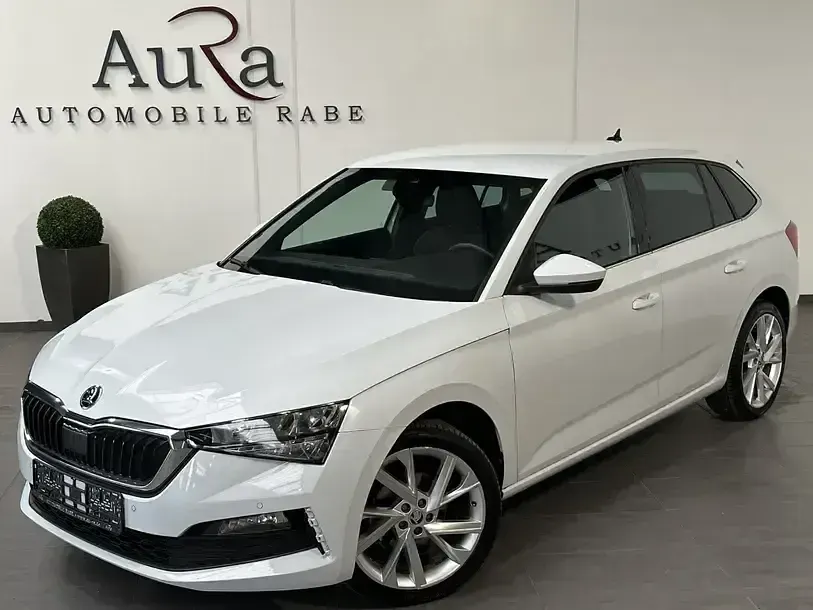 Gebraucht Skoda Scala Style 150 PS (110 kW) 2023 Moonweiss Kleinwagen