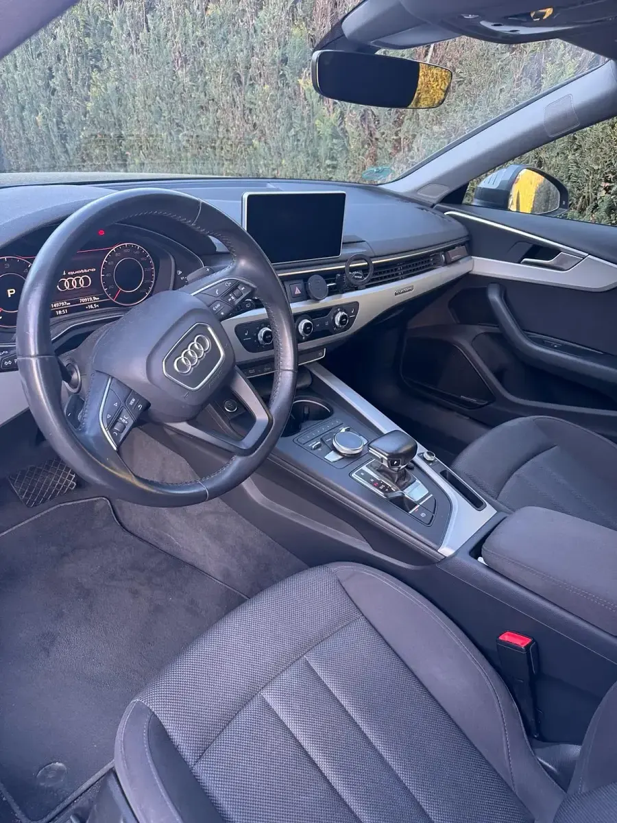 Gebraucht Audi A4 Ambiente 231 PS (169 kW) 2019 Grau Kombi