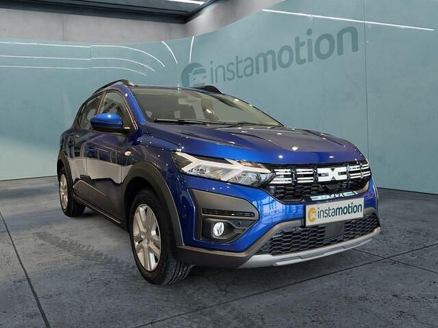 Gebraucht Dacia Sandero Expression 101 PS (74 kW) 2024 Blau Kleinwagen