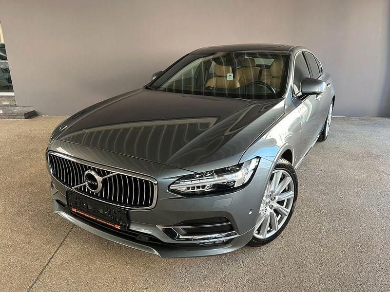 Grau Gebraucht 2018 Volvo S90 Inscription Limousine | 28.999 € (Fairer Preis) - Bild 1/3
