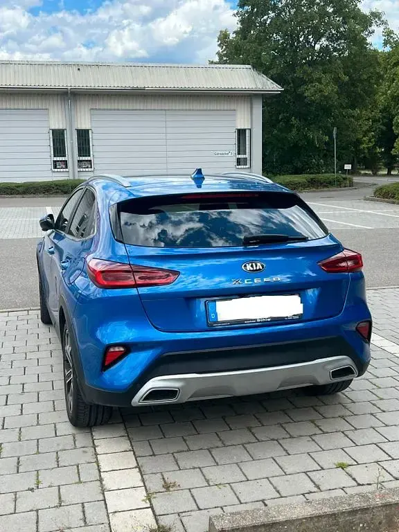 Gebraucht Kia XCeed Vision 160 PS (117 kW) 2021 Blau SUV