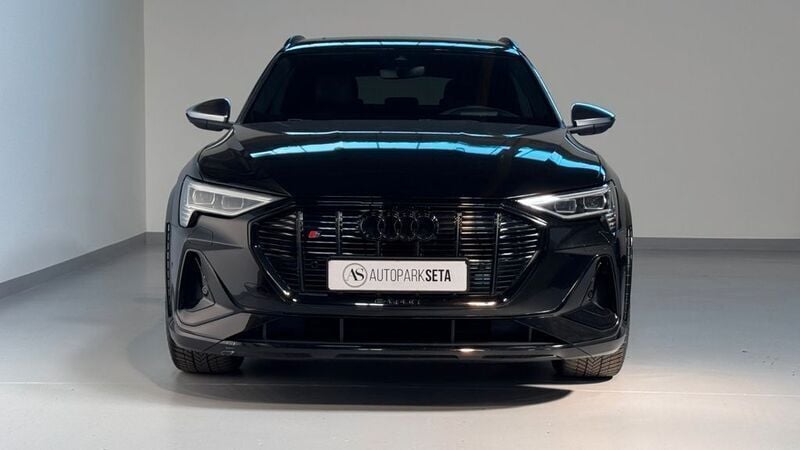 Gebraucht Audi e-tron S-Line 369 kW (503 PS) 2022 Schwarz SUV