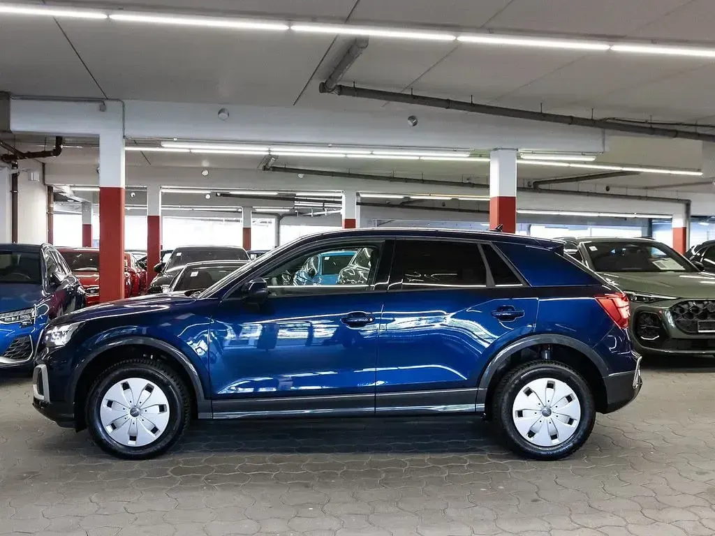 Gebraucht Audi Q2 Advanced Plus 150 PS (110 kW) 2025 Navarrablau metallic SUV