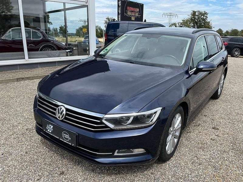 Gebraucht VW Passat Comfortline 150 PS (110 kW) 2015 Blau Kombi