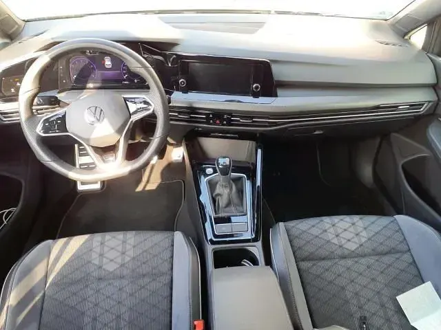 Second-hand VW Golf VIII R-line 131 CP (96 kW) 2024 Gri Berlinǎ