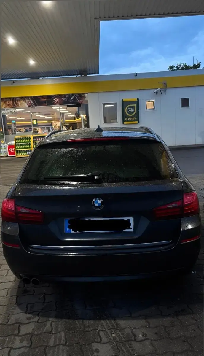 Gebraucht BMW 520 Luxury Line 190 PS (139 kW) 2015 Kombi