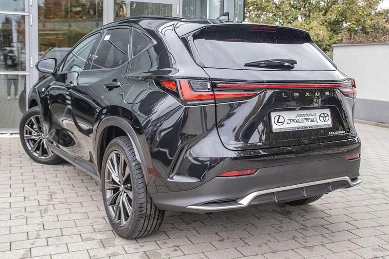 Gebraucht Lexus NX450h+ 309 PS (227 kW) 2023 Graphitschwarz metallic SUV