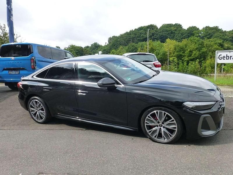 Gebraucht Audi A5 S-Line 204 PS (150 kW) 2024 Mythosschwarz metallic Coupé