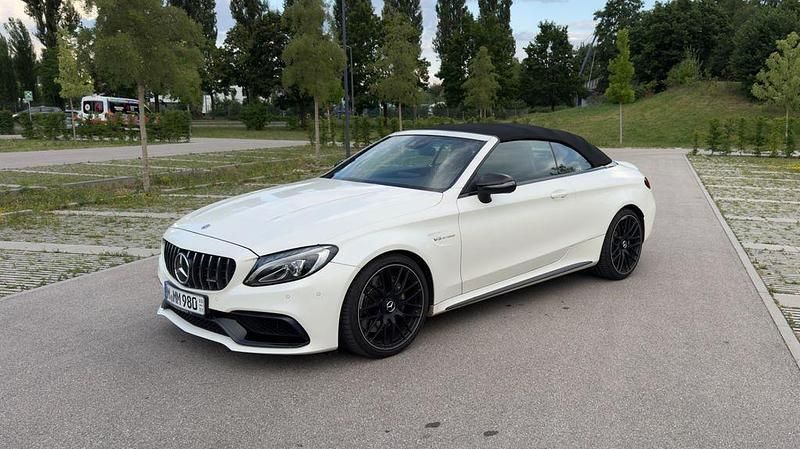 Weiß Gebraucht 2017 Mercedes C63 AMG AMG Cabrio | 48.390 € (Fairer Preis) - Bild 1/4