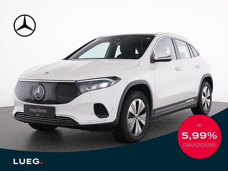 Weiß Gebraucht 2024 Mercedes EQA300 Progressive SUV | 38.975 € (Teuer) - Bild 1/4