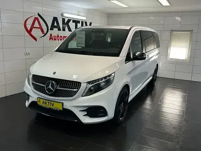 Gebraucht Mercedes V300 Avantgarde Edition 237 PS (174 kW) 2023 Weiß Van / Kleinbus