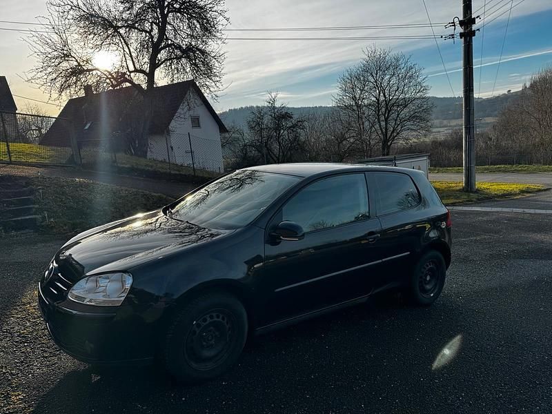 Schwarz Gebraucht 2005 VW Golf V Coupé | 2.500 € (Fairer Preis) - Bild 1/4