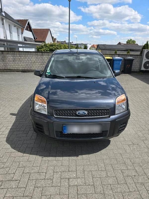 Grau Gebraucht 2009 Ford Fusion Kleinwagen | 4.000 € (Fairer Preis) - Bild 1/4
