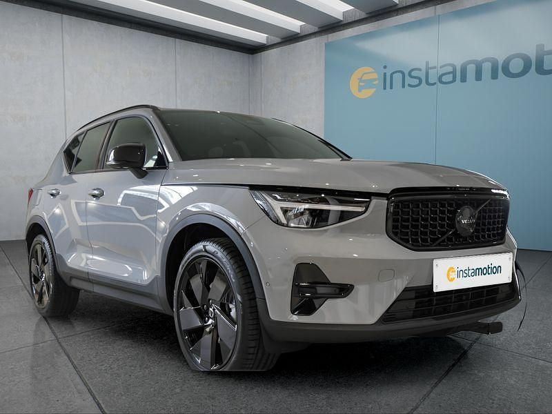 Gebraucht Volvo XC40 Plus 163 PS (119 kW) 2026 Grau SUV