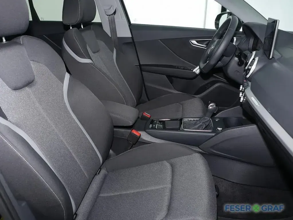 Gebraucht Audi Q2 Ambiente 150 PS (110 kW) 2025 Mythosschwarz metallic SUV