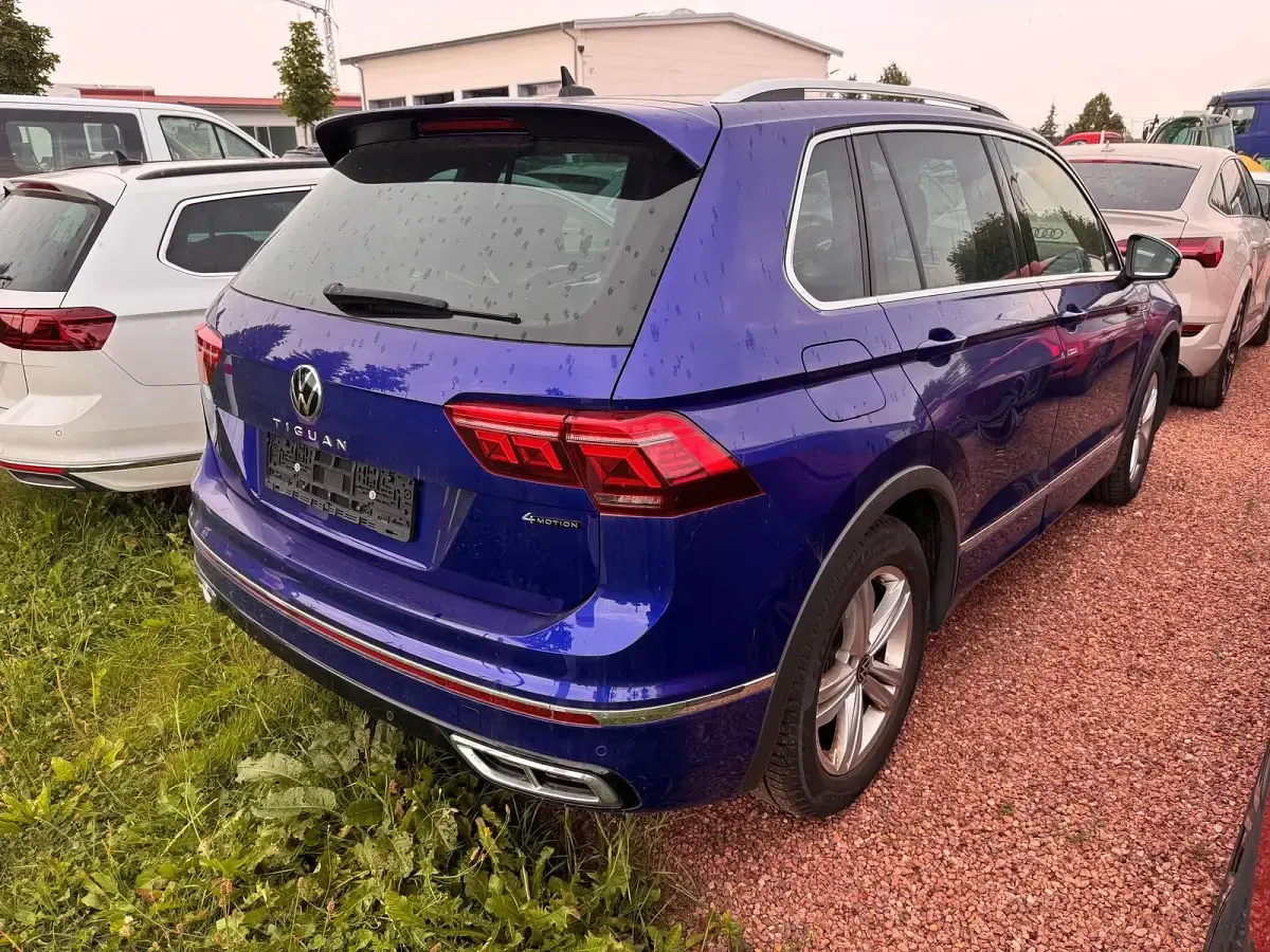 Gebraucht VW Tiguan R-line 190 PS (139 kW) 2022 Lapiz blue metallic SUV