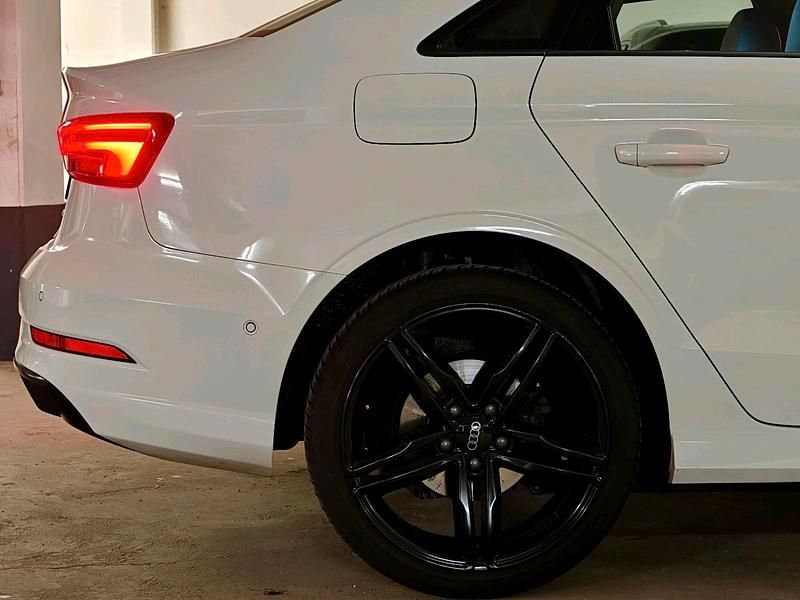 Gebraucht Audi A3 Comfort 190 PS (139 kW) 2017 Weiß Limousine