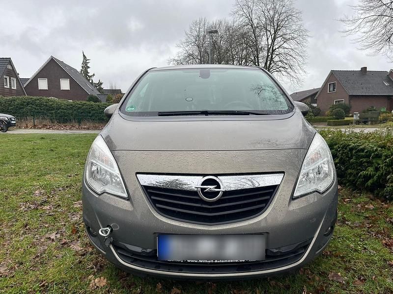 Gebraucht Opel Meriva 110 PS (80 kW) 2012 Braun Van / Kleinbus