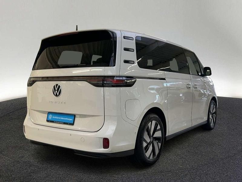 Neu VW ID. Buzz Pro 150 kW (204 PS) 2025 B4 candyweiß Van / Kleinbus