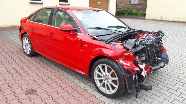 Gebraucht Audi A4 S-Line 224 PS (164 kW) 2013 Rot Limousine