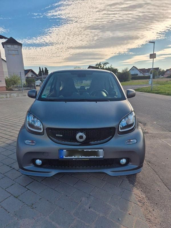 Schwarz Gebraucht 2017 Smart ForTwo Coupé Brabus Coupé | 22.400 € (Teuer) - Bild 1/4