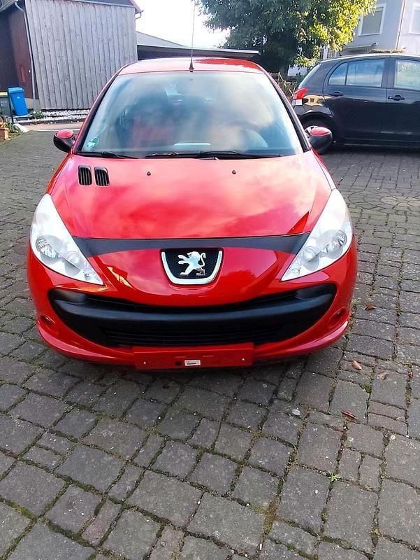 Rot Gebraucht 2009 Peugeot 206+ Kleinwagen | 1.750 € (Guter Preis) - Bild 1/4