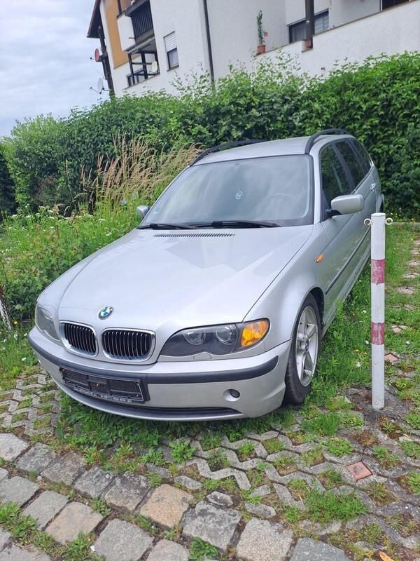 Silber Gebraucht 2002 BMW 320 Kombi | 1.550 € (Superpreis) - Bild 1/4