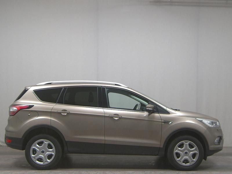 Braun Gebraucht 2019 Ford Kuga Cool & Connect SUV | 13.380 € (Guter Preis) - Bild 1/4
