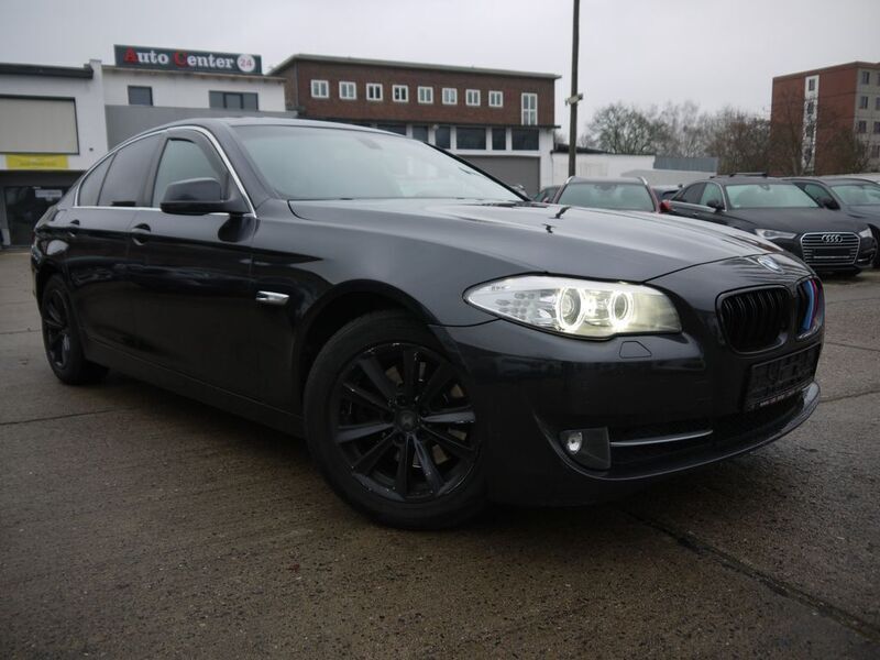 Gebraucht BMW 520 184 PS (135 kW) 2011 Grau Limousine