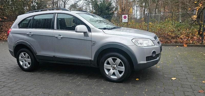 Gebraucht Chevrolet Captiva LS 139 PS (102 kW) 2010 Silber SUV