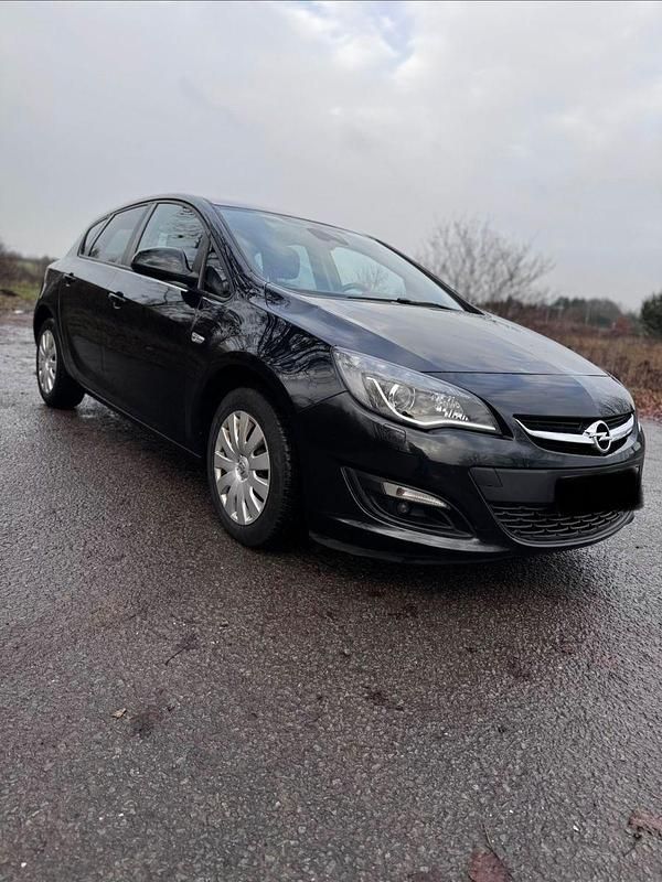 Schwarz Gebraucht 2014 Opel Astra Limousine | 4.400 € (Guter Preis) - Bild 1/4
