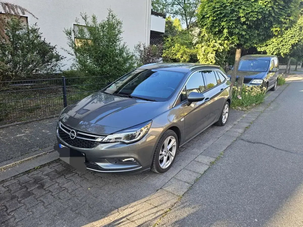 Gebraucht Opel Astra Dynamic 150 PS (110 kW) 2019 Grau Kombi