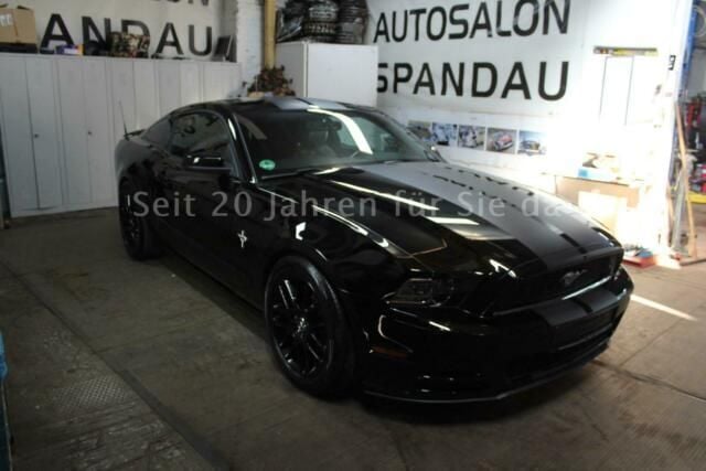 Gebraucht Ford Mustang 305 PS (224 kW) 2014 Schwarz metallic Coupé