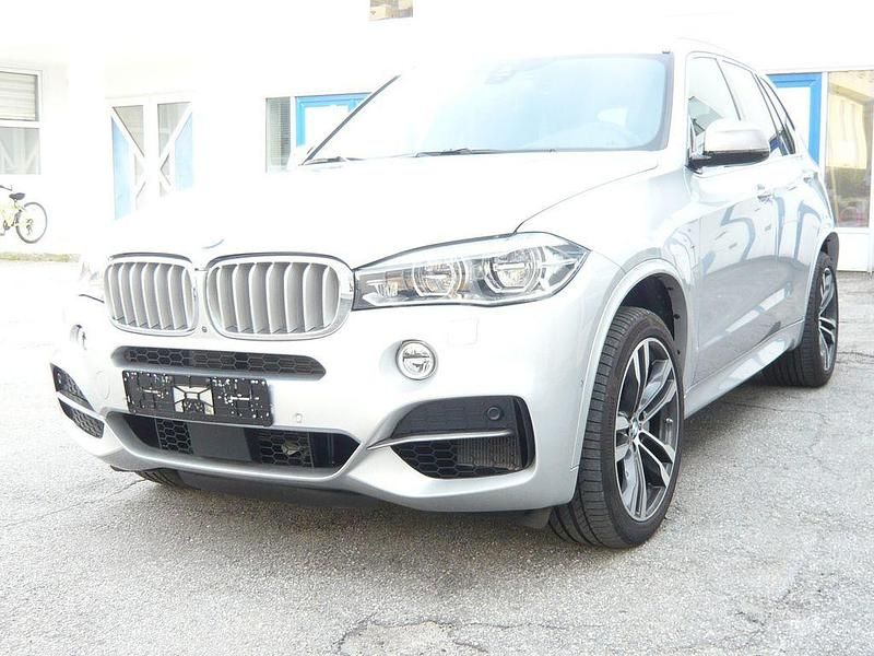 Silber Gebraucht 2017 BMW X5 M50 Performance SUV | 38.000 € (Teuer) - Bild 1/4