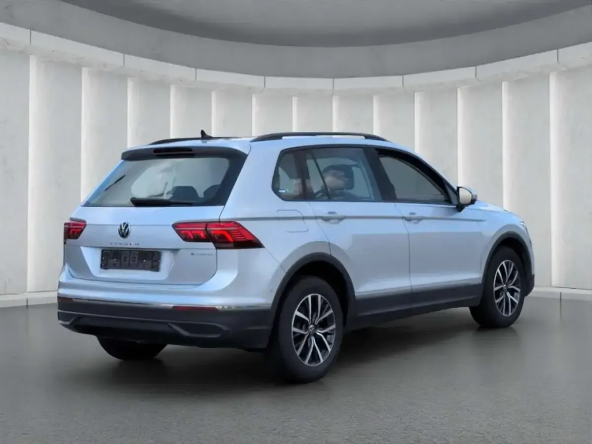 Gebraucht VW Tiguan 245 PS (180 kW) 2021 Reflexsilber metallic SUV